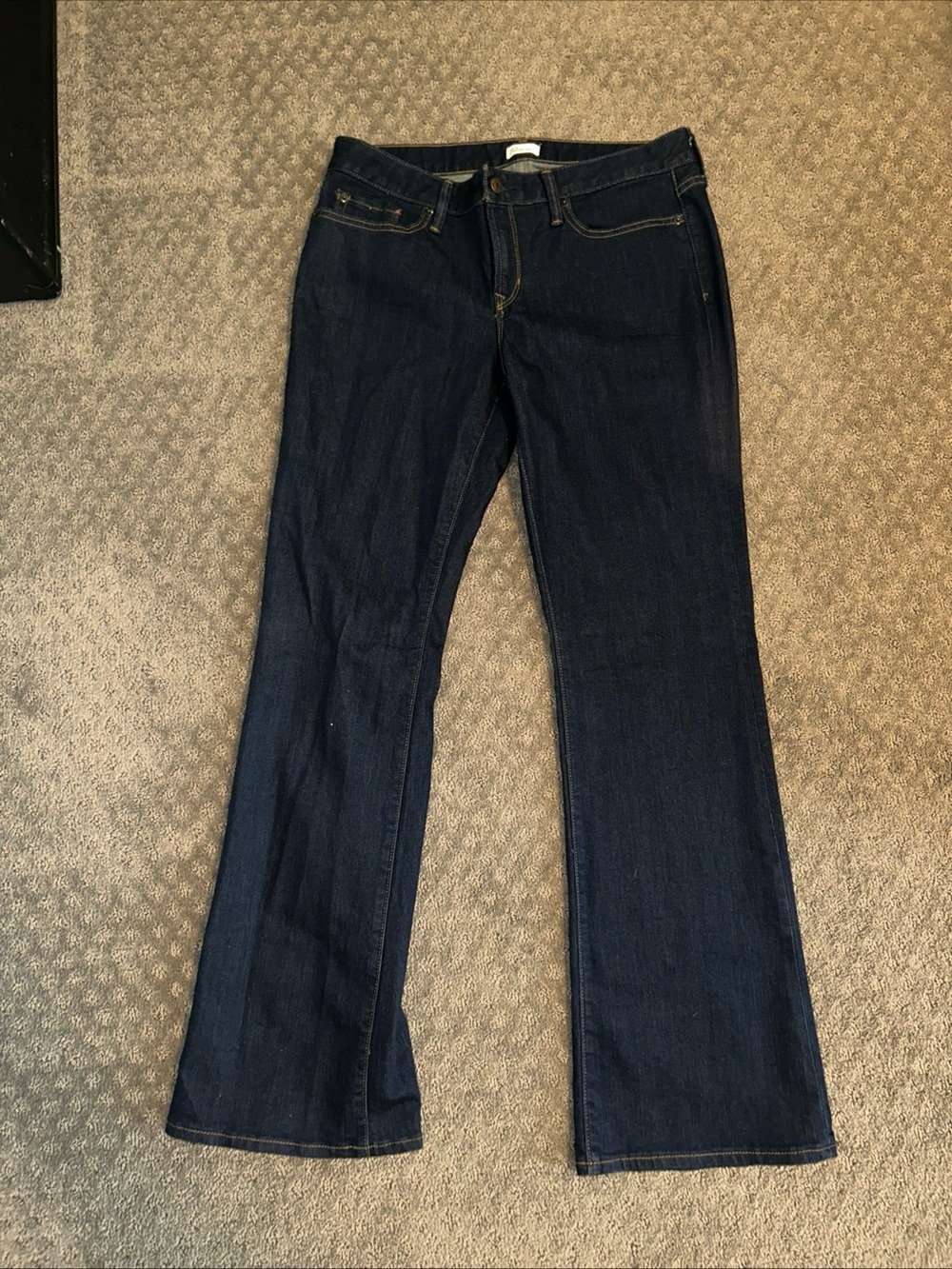 Gap 1969 Women's Dark Wash Bootcut flared Jeans - Classic Denim